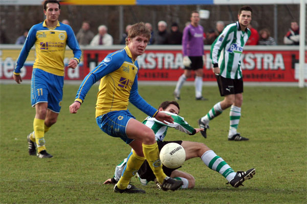 FC Lisse - SC Genemuiden (Foto Helmich Lubberts).